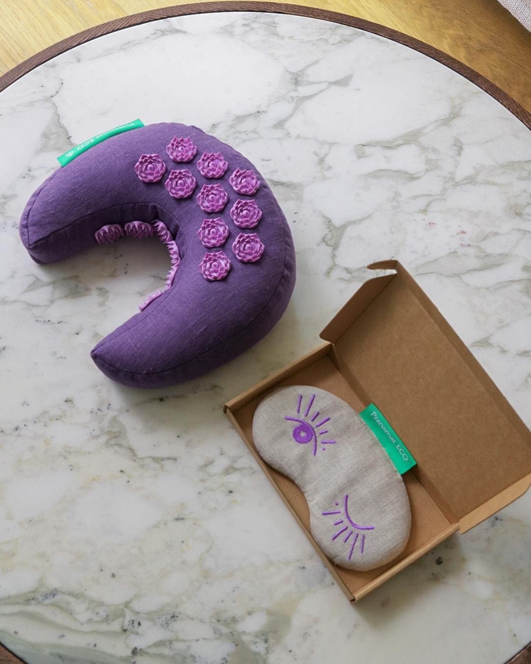 Mondkissen Violett +  Augenmaske